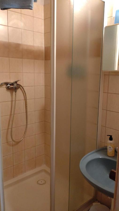 Penzion Encian Myto pod Dumbierom Ngoại thất bức ảnh